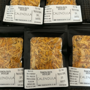 Dried calendula petals